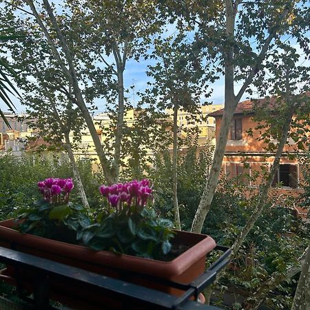 Tiberia Apartment Rome Buitenkant foto