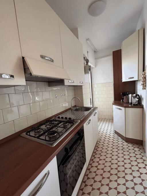 Tiberia Apartment Rome Buitenkant foto