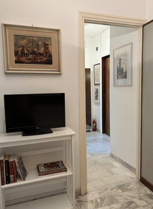 Tiberia Apartment Rome Buitenkant foto