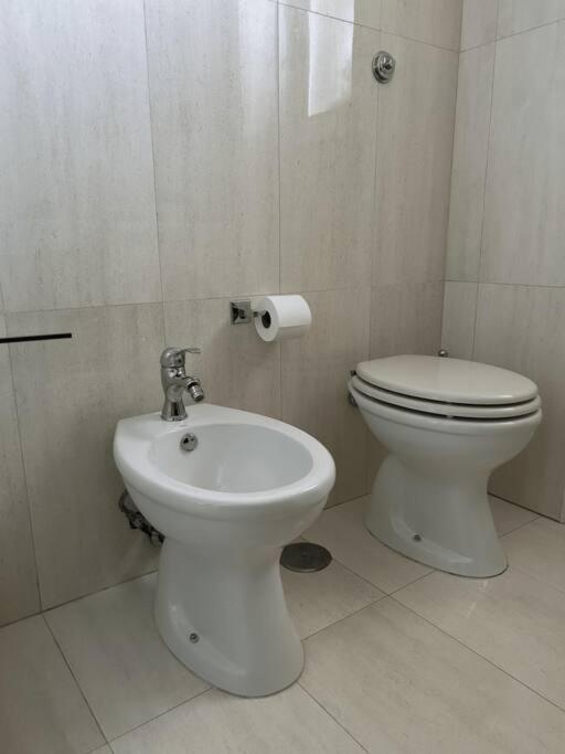 Tiberia Apartment Rome Buitenkant foto